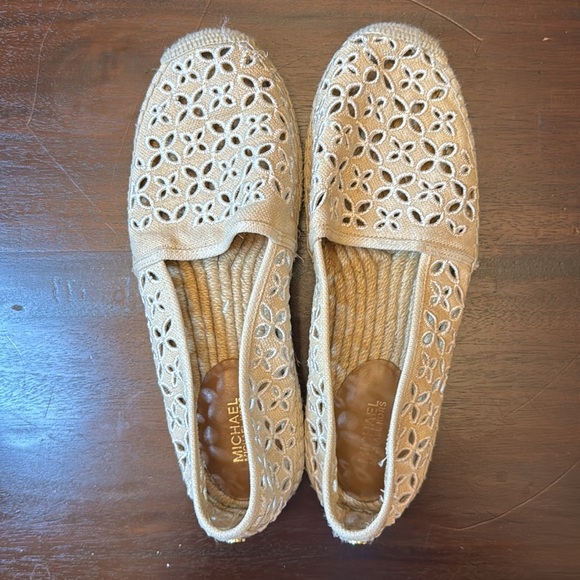 MICHAEL Michael Kors Cream Espadrilles - Picture 2 of 5
